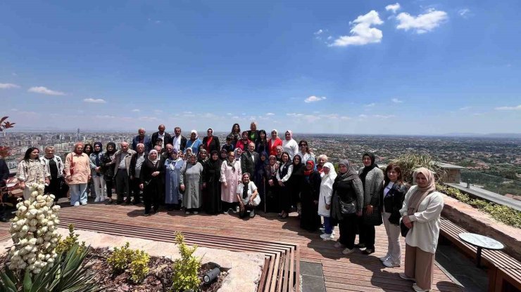 İçişleri Bakanı Ali Yerlikaya memleketi Konya’da şehit yakınlarını ağırladı