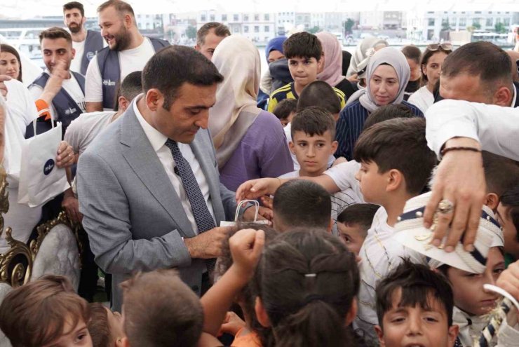 Geleneksel Beyoğlu Sünnet Şöleni bu yıl İstanbul Boğazı’nda gerçekleşti