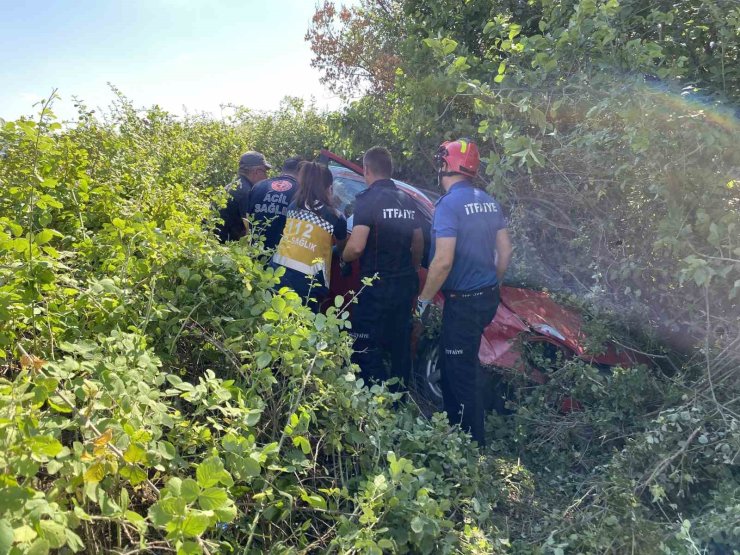 Uzunköprü’de otomobil şarampole uçtu: 1 yaralı