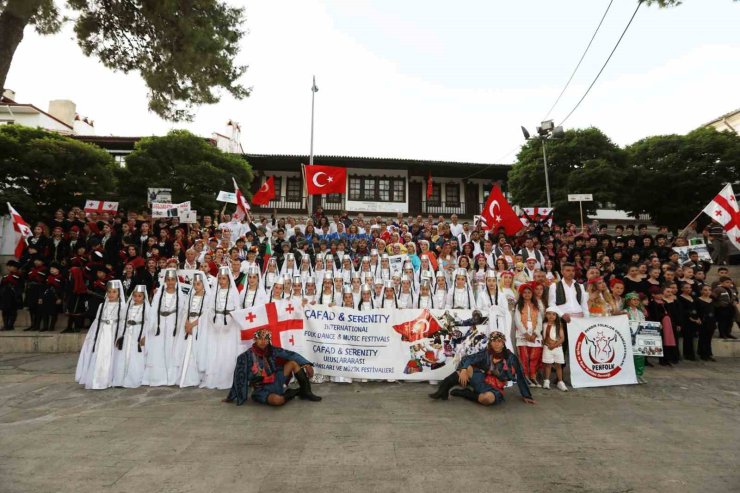 4. Uluslararası Halikarnas Halk Dansları ve Müzik Festivali coşkuyla kutlandı