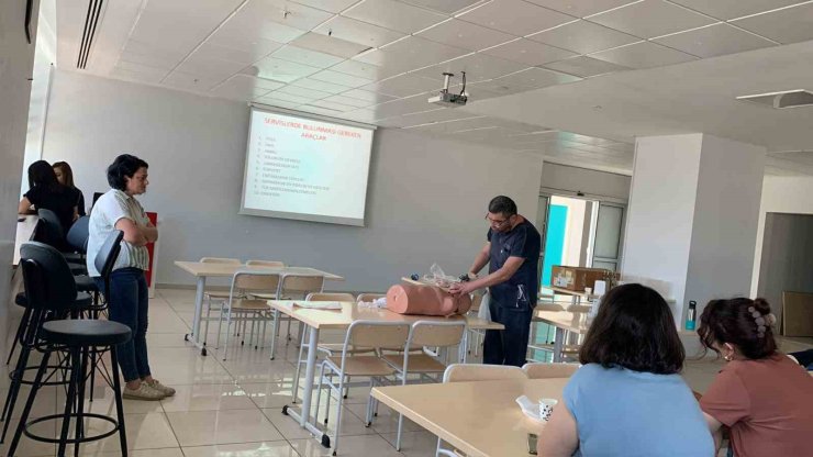 MEAH’ta hasta bakımında güvenli hava yolu yönetimi eğitimi verildi