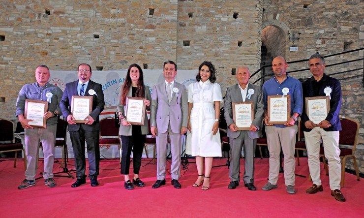 Çeşme’de, "Hayatın Anlamı Kitap" projesinde sezon finali