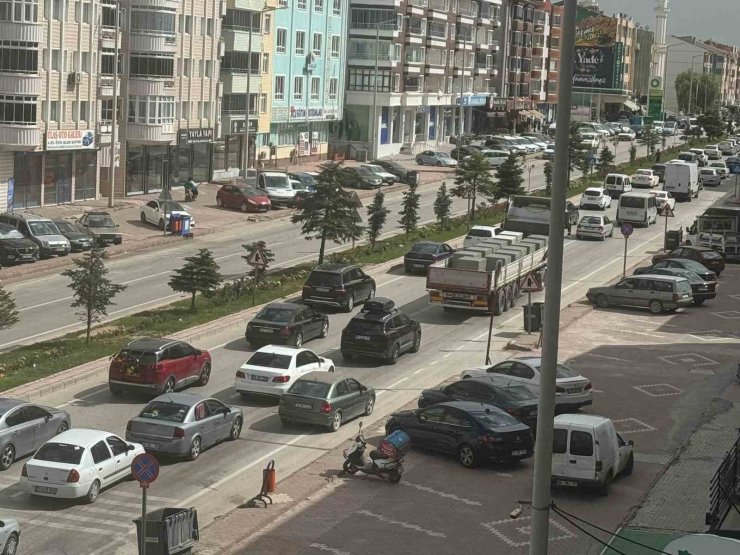 Konya-Ankara Kara yolunun geçiş noktası Kulu’da tatil yoğunluğu