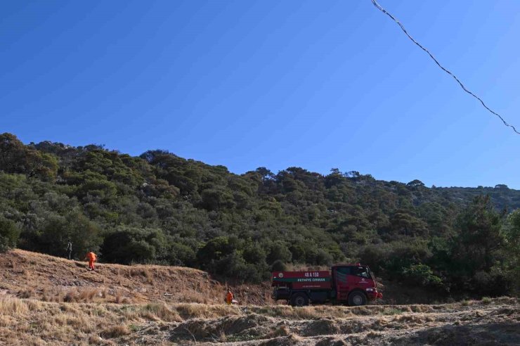 Kuşadası’ndaki orman yangını büyük ölçüde kontrol altına alındı