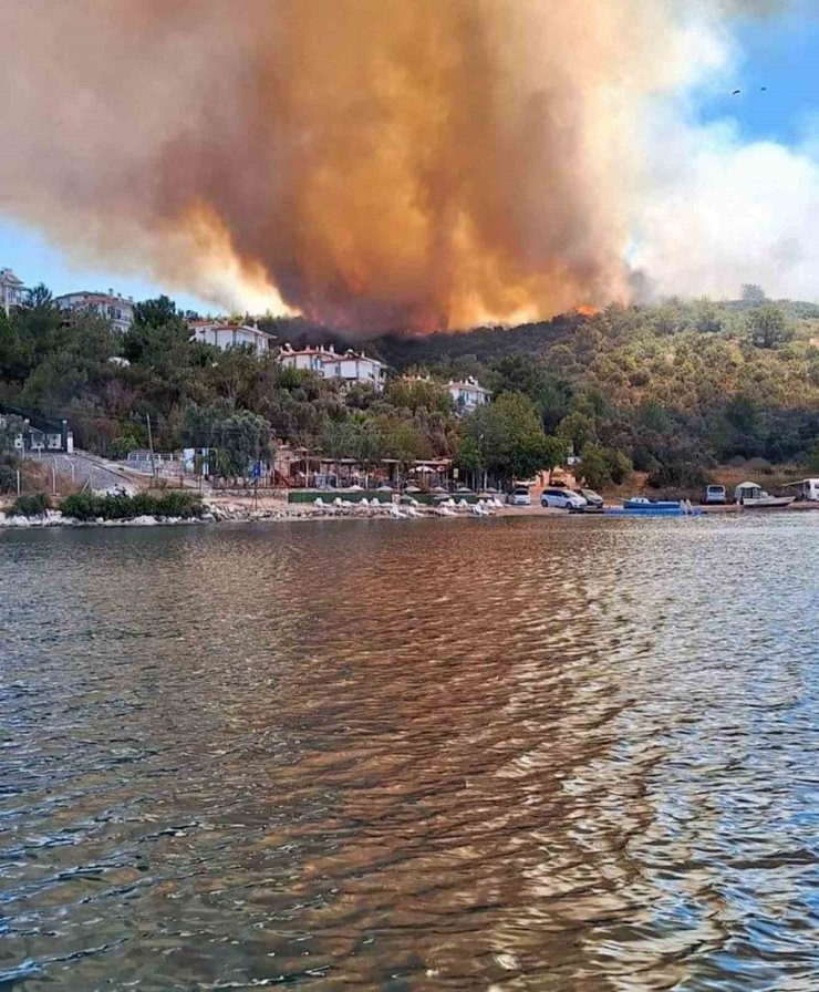 Milas’ta alevlerin önü kesildi