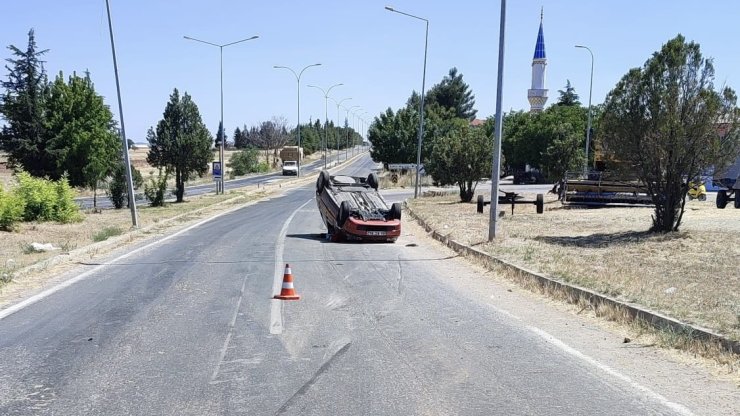 Uşak’ta trafik kazası: 3 yaralı