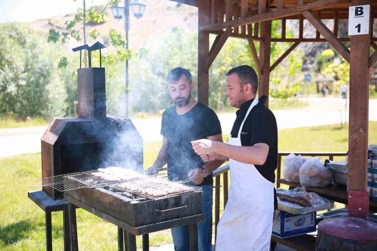 Huzurevi sakinleri Kösrelik’te piknik yaptı