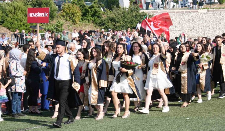 Bilecik’te mezuniyet coşkusu yaşandı