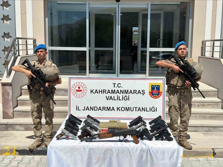 Operasyon düzenlenen ikametlerden cephane çıktı: 2 kişi tutuklandı