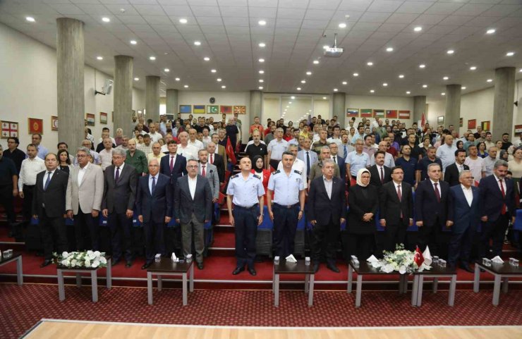 ERÜ’de “15 Temmuz Milletin Zaferi ve FETÖ Terör Örgütü” konulu konferans düzenlendi