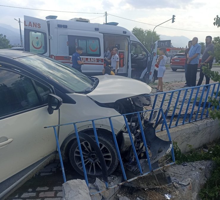 Erzincan’da trafik kazası: 7 yaralı