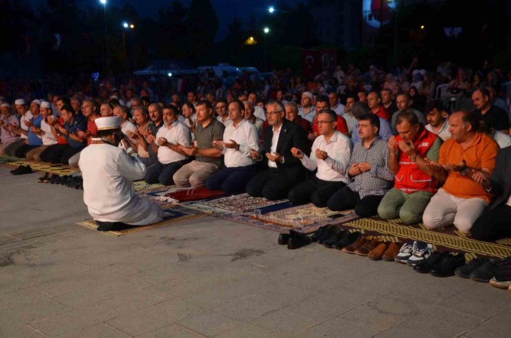 Bafra’da "Demokrasi ve Milli Birlik Günü"