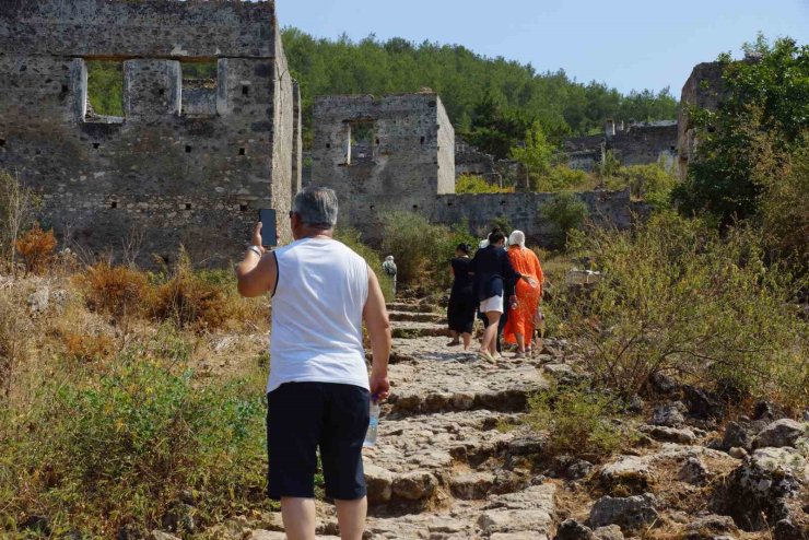 Hayalet Köy, tarihin kalbinde atmaya devam ediyor