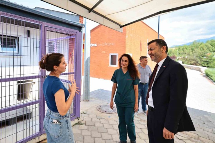 Başkan Çavuşoğlu’ndan sevimli dostlara ziyaret