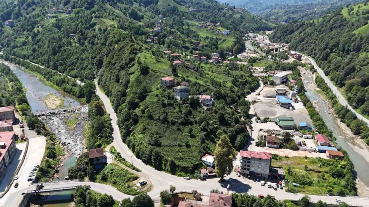 Taş ve mıcır üretim tesisleri köy halkını canından bezdirdi