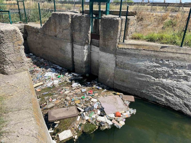 Yeşiltepe mahalle sulama kanalı için yardım bekliyor