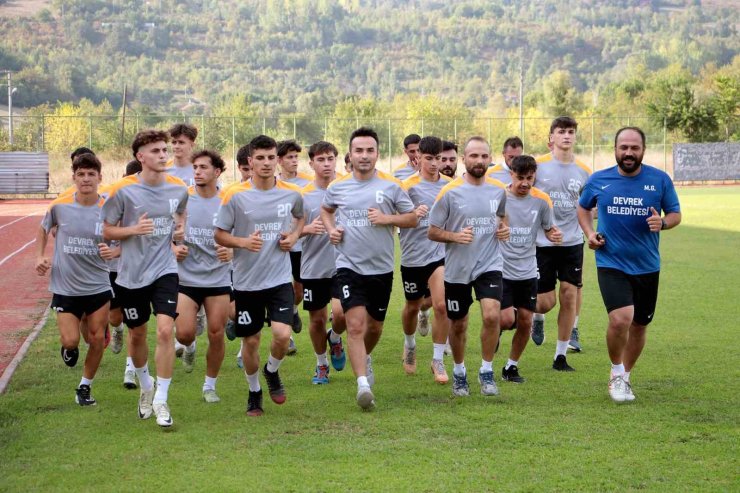 Devrek Belediyespor’da yeni sezon hazırlıkları başladı