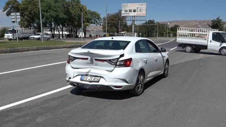 Elazığ’da trafik kazası: 3 yaralı