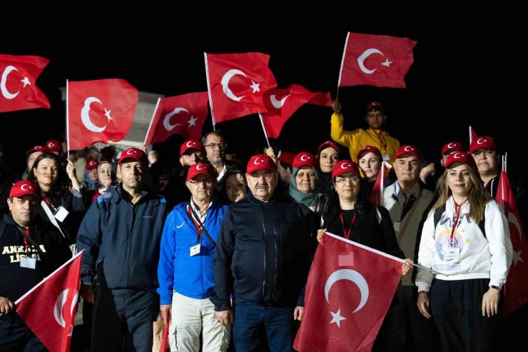 Gölbaşı Belediye Başkanı Odabaşı, zafer yürüyüşüne katıldı