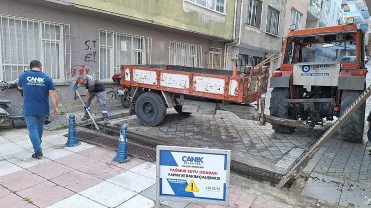 Canik’te sağanağa karşı önlem