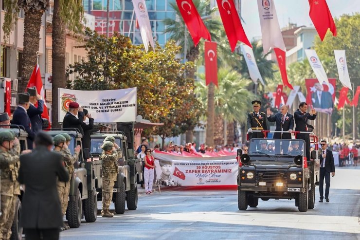 30 Ağustos Zafer Bayramı Denizli’de coşkuyla kutlandı