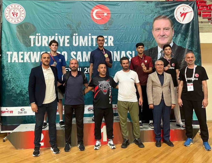 Emirhan Okşan, Taekwondo Türkiye 3.’sü