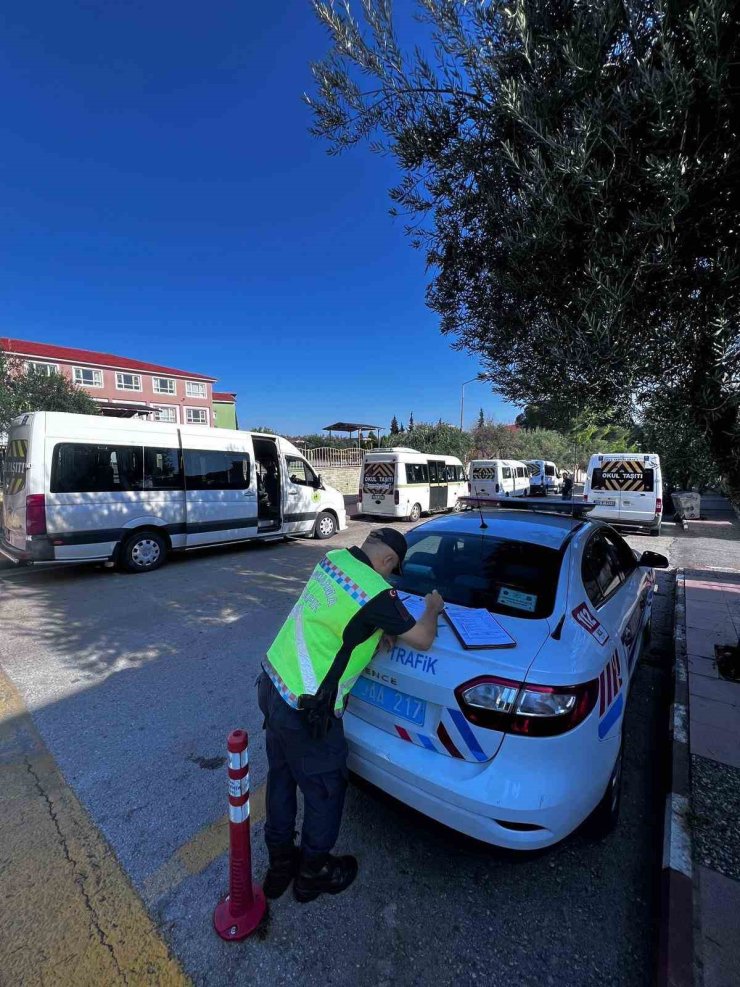 Karacasu’da okul servislerine sıkı denetim