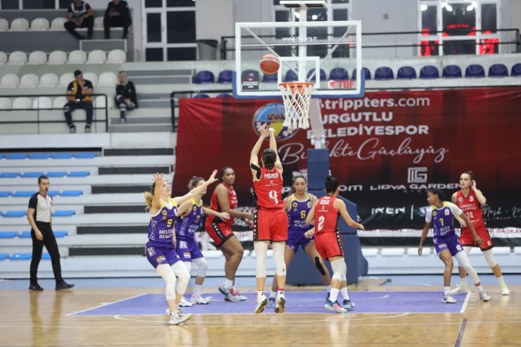 Manisa’nın tek kadın basketbol takımı sezona Edirne’de başlayacak