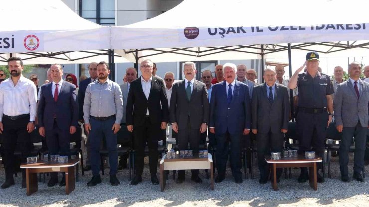 Uşak’ta hayırsever tarafından yapılan okulun temeli törenle atıldı