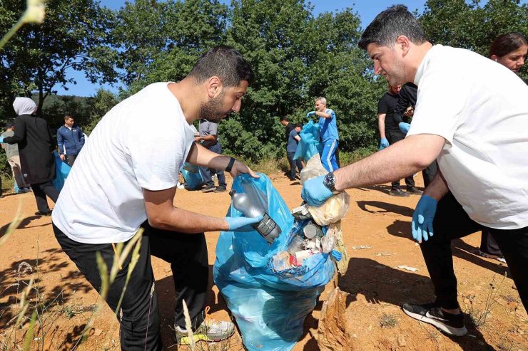 Çevreseverler, temiz bir çevre ve sağlıklı bir gelecek için Ataşehir’de buluşuyor