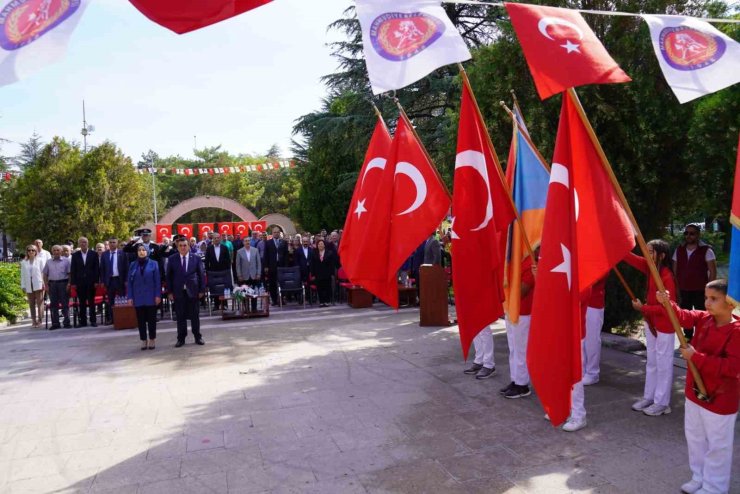 Başkan Ataç, Mahmudiye’nin kurtuluş yıldönümü programına katıldı