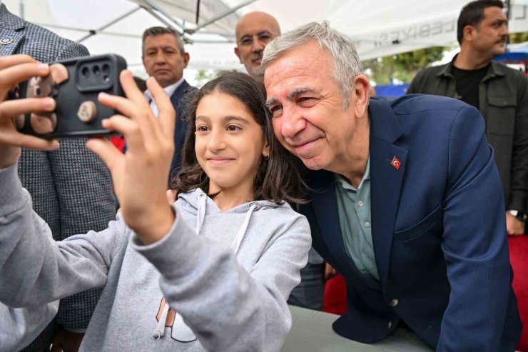 Mansur Yavaş, Divriği Geleneksel Pilav ve Kültür Şenliği’ne katıldı