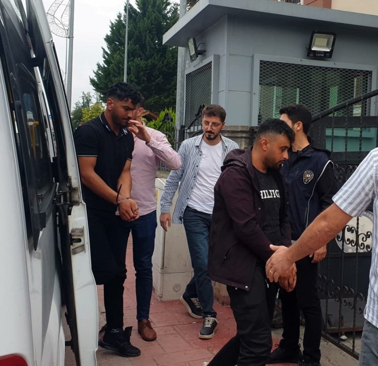 Sakarya’da 10 kaçak göçmen yakalandı