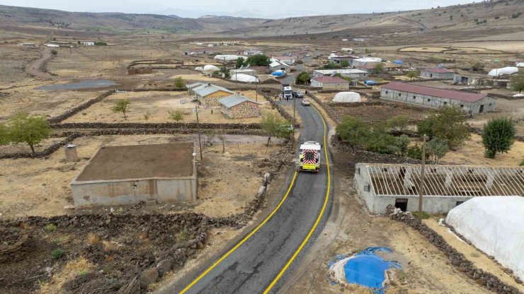 Kırsal mahallelerde 250 kilometre yeni yol yapıldı