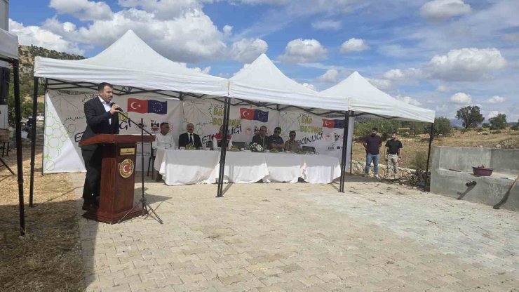 Dicle ilçesinde bağ bozumu etkinliği gerçekleştirildi