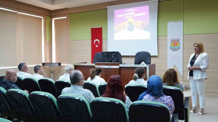 Tarsus’ta belediye meclis üyeleri ’kadına yönelik şiddet’ konusunda bilgilendirildi