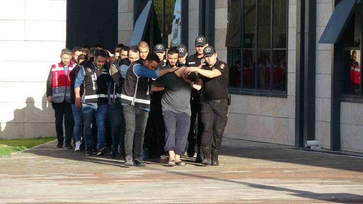 Çanakkale’de polis merkezi önündeki silahlı çatışmaya 8 tutuklama