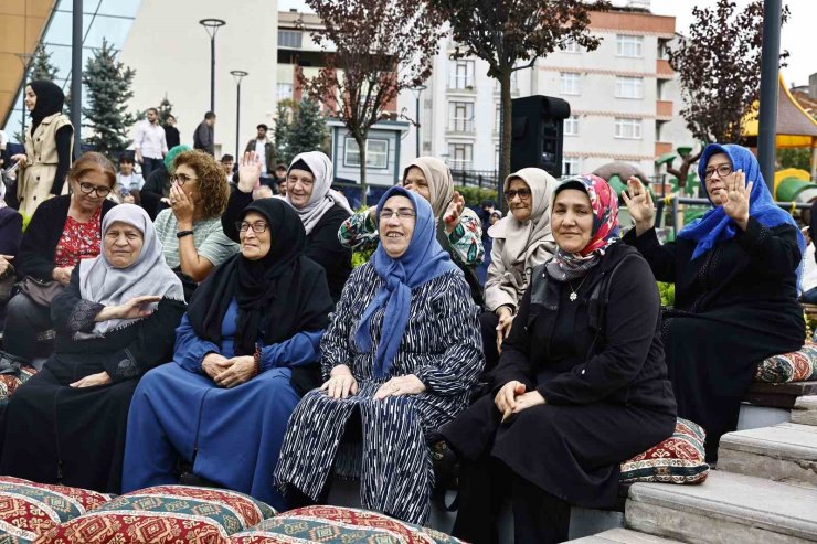 Bağcılar’da düzenlenen 1. Yaşlılık Şurası’nda iki nesil bir araya geldi