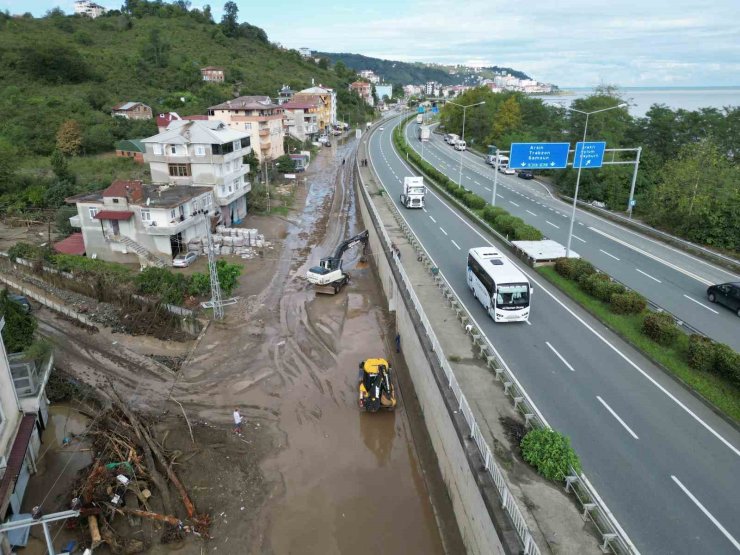 Prof. Dr. Hakan Ersoy: "Derelerin sularını doğru projelerle denizle buluşturmalıyız"