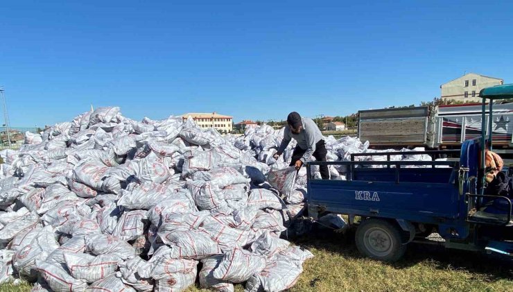 Kulu’da bin 500 aileye kömür dağıtıldı