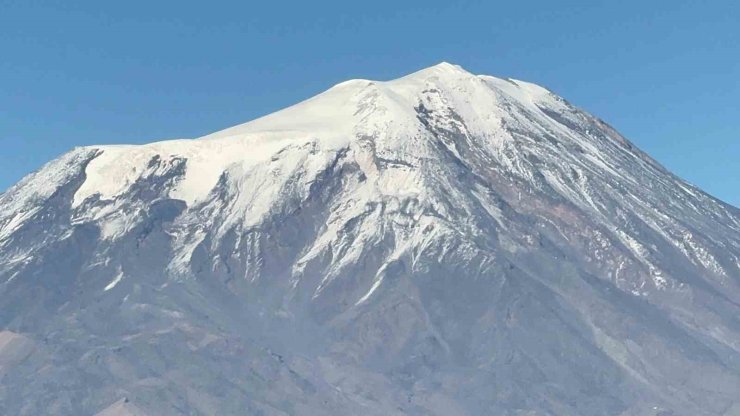 Türkiye’nin “çatısı” karla kaplandı