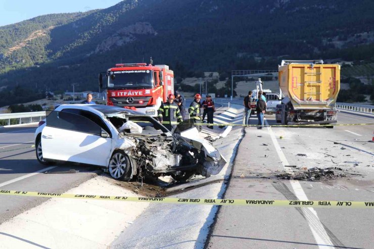 Hafriyat kamyonuna arkadan çarpan genç sürücü hayatını kaybetti