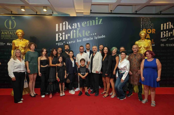 "Balinanın Bilgisi" filminin prömiyeri Antalya’da yapıldı