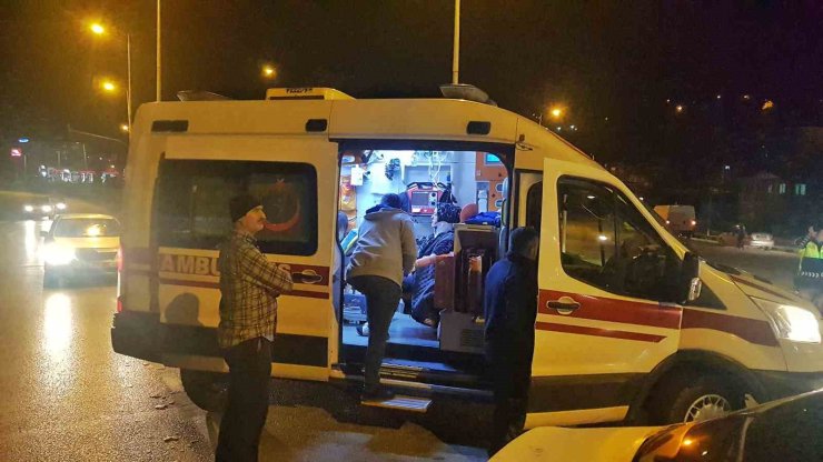 Karabük’te iki otomobil çarpıştı: 2 yaralı