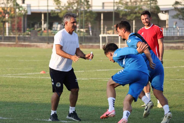 Menemen FK, dış sahada 4’te 4 yaptı