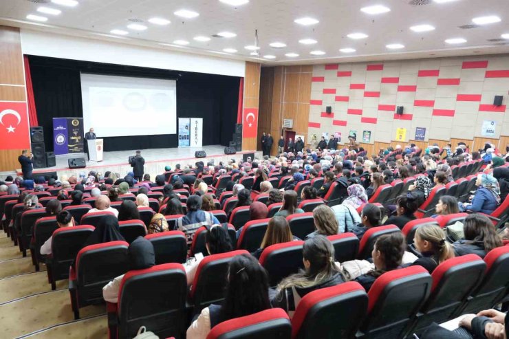 Ağrı’da "En İyi Narkotik Polisi; Anne" Projesi ile uyuşturucuyla mücadele yoğunlaşıyor