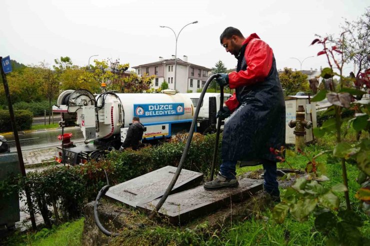 Düzce’de mazgallar temizlendi