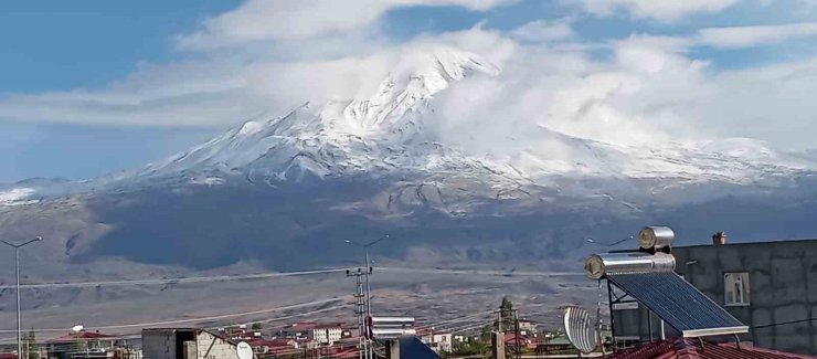 Türkiye’nin "çatısı" beyaza büründü