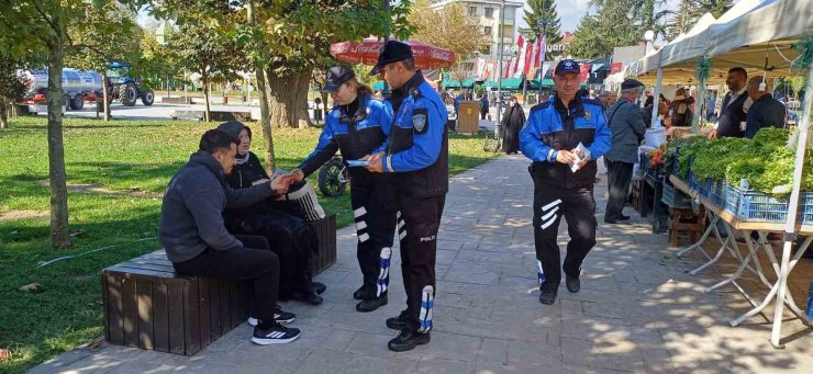 Polis kent merkezinde tek tek uyardı