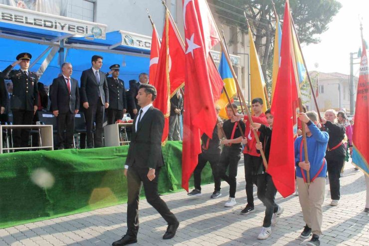 Cumhuriyet Bayramı Manyas’ta törenlerle kutlandı